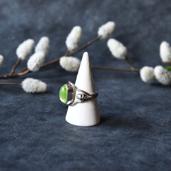 Incandescent Skull Ring